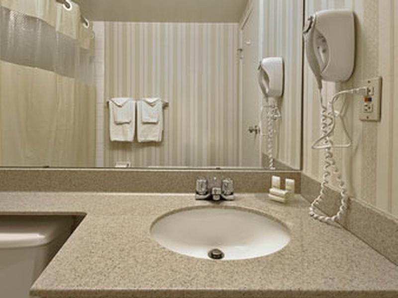 Days Inn By Wyndham Toronto West Μισισάουγκα Δωμάτιο φωτογραφία